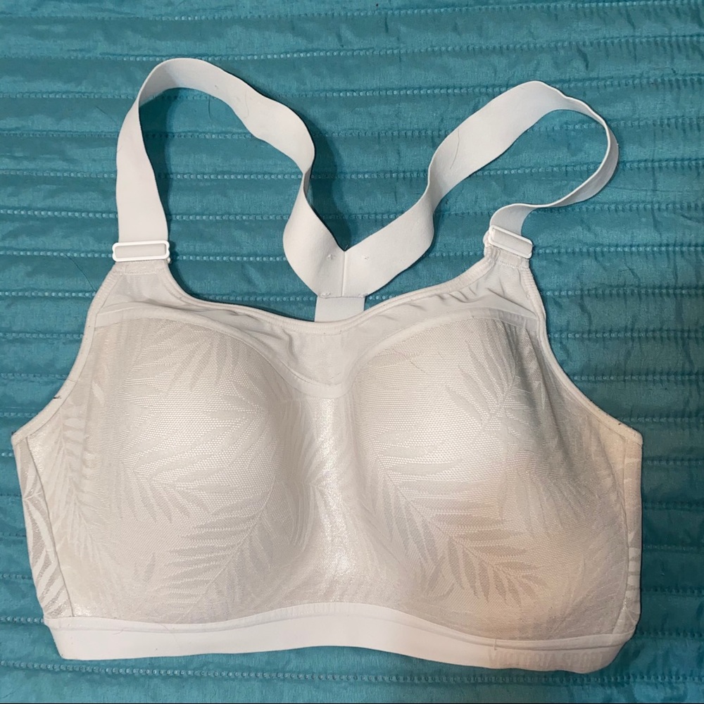 Victoria sport bra 34ddd